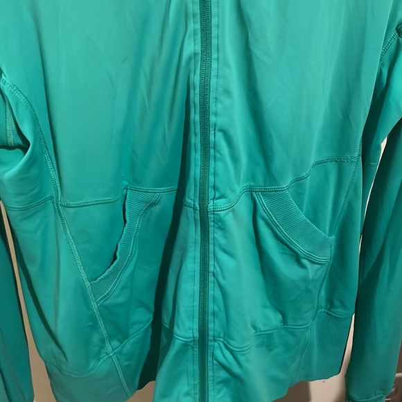 Reversible green Lulu Lemon zip up jacket - Picture 3 of 4